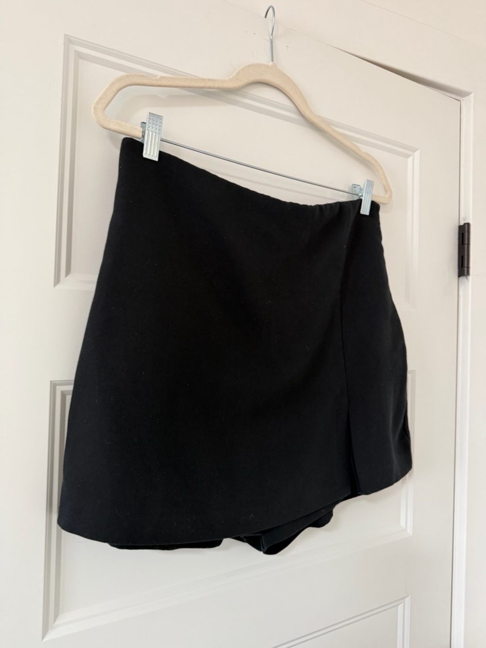 Zara Women's Skort in Black - Size XL